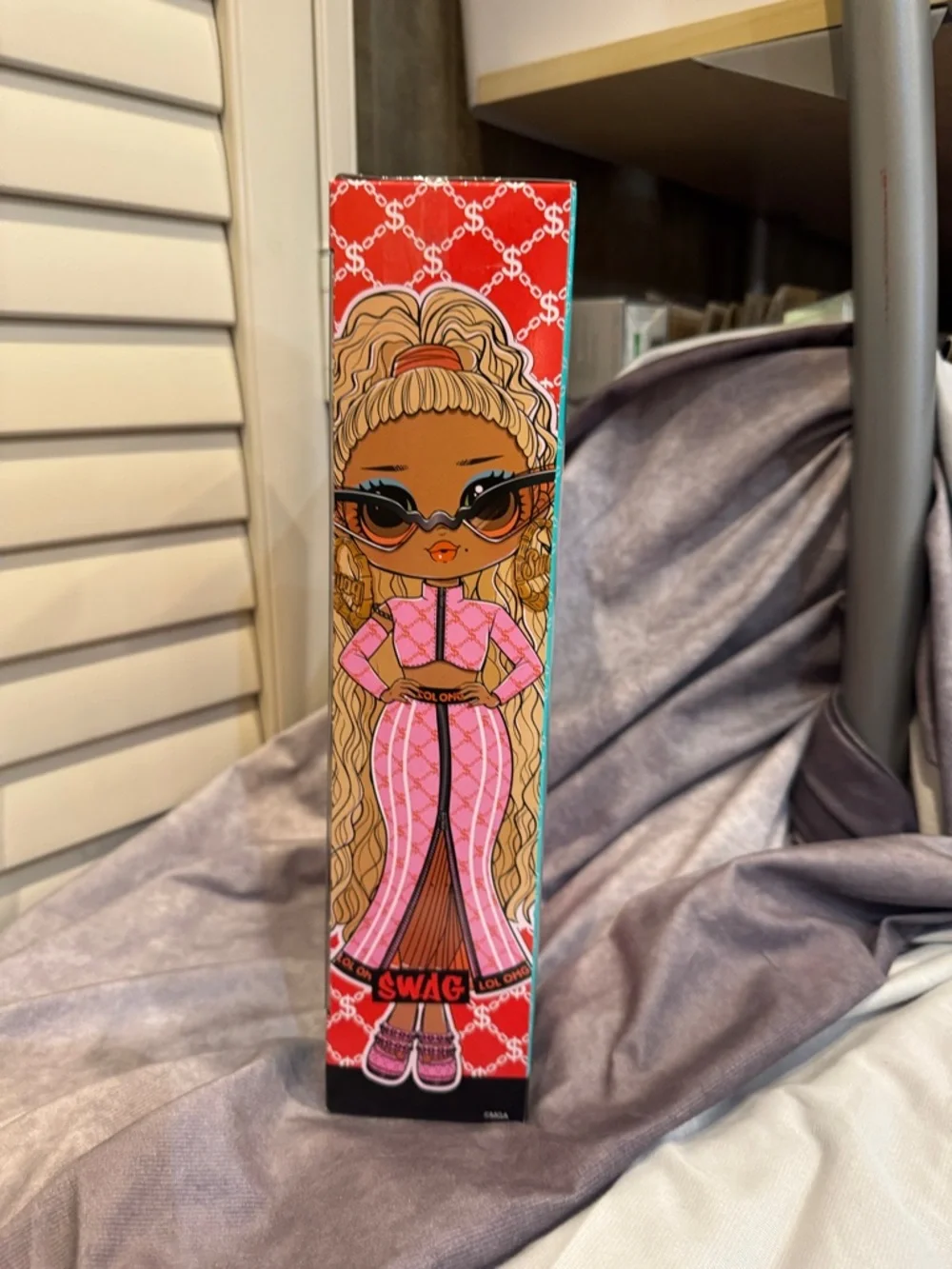 L.O.L. Surprise! Blonde Hair SWAG  Doll in Pink and‎ Gold Outfit NIB